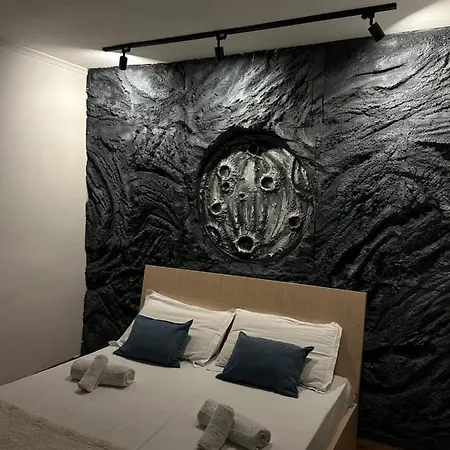 Moon Apartment